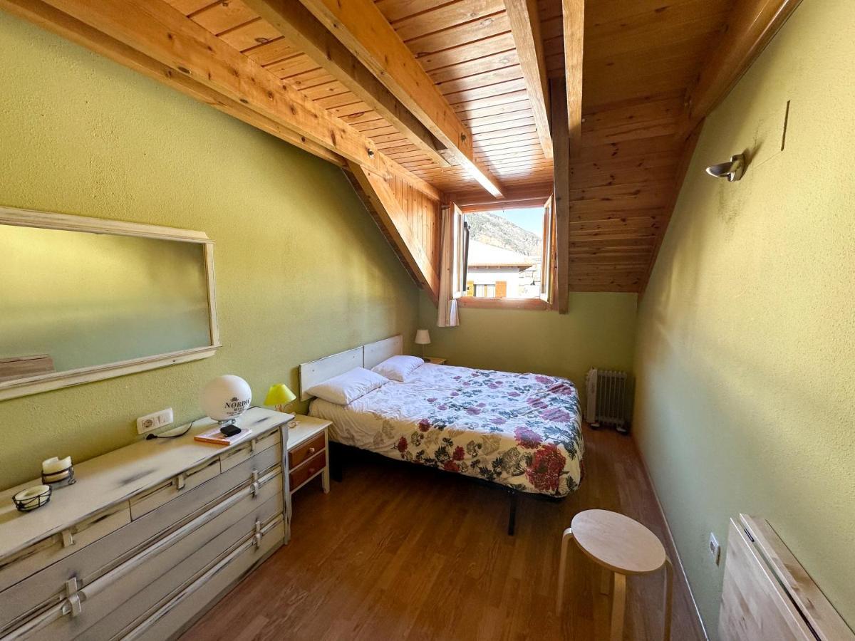 Acogedor Atico Duplex En El Centro En Biescas/4Pax Apartment Екстериор снимка