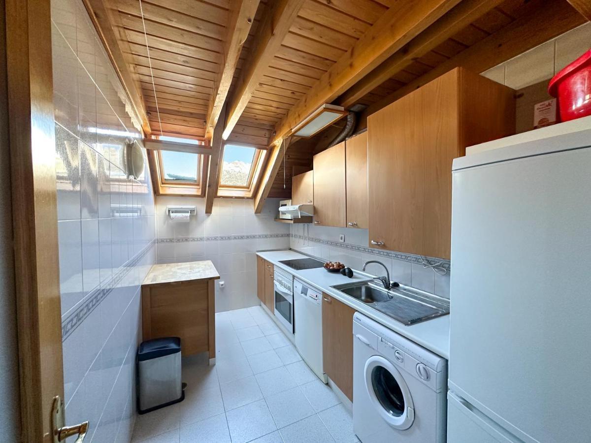 Acogedor Atico Duplex En El Centro En Biescas/4Pax Apartment Екстериор снимка